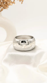 Classic Bold Silver Bangle (Oval)